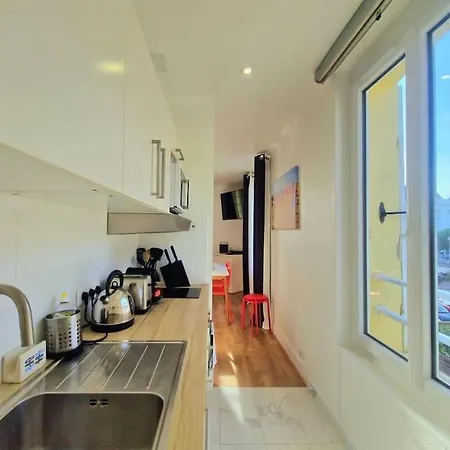 Appartement 2 Pieces, Face Casino, 20 Metres Plage. Trouville-sur-Mer