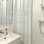 2 Pièces, Face Casino, 20 Mètres Plage.