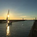 2 Pièces, Face Casino, 20 Mètres Plage. Trouville-sur-Mer