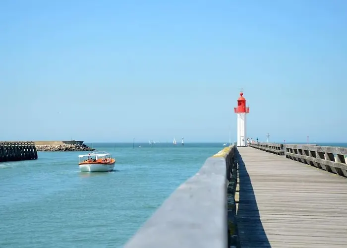 2 Pièces, Face Casino, 20 Mètres Plage. Trouville-sur-Mer